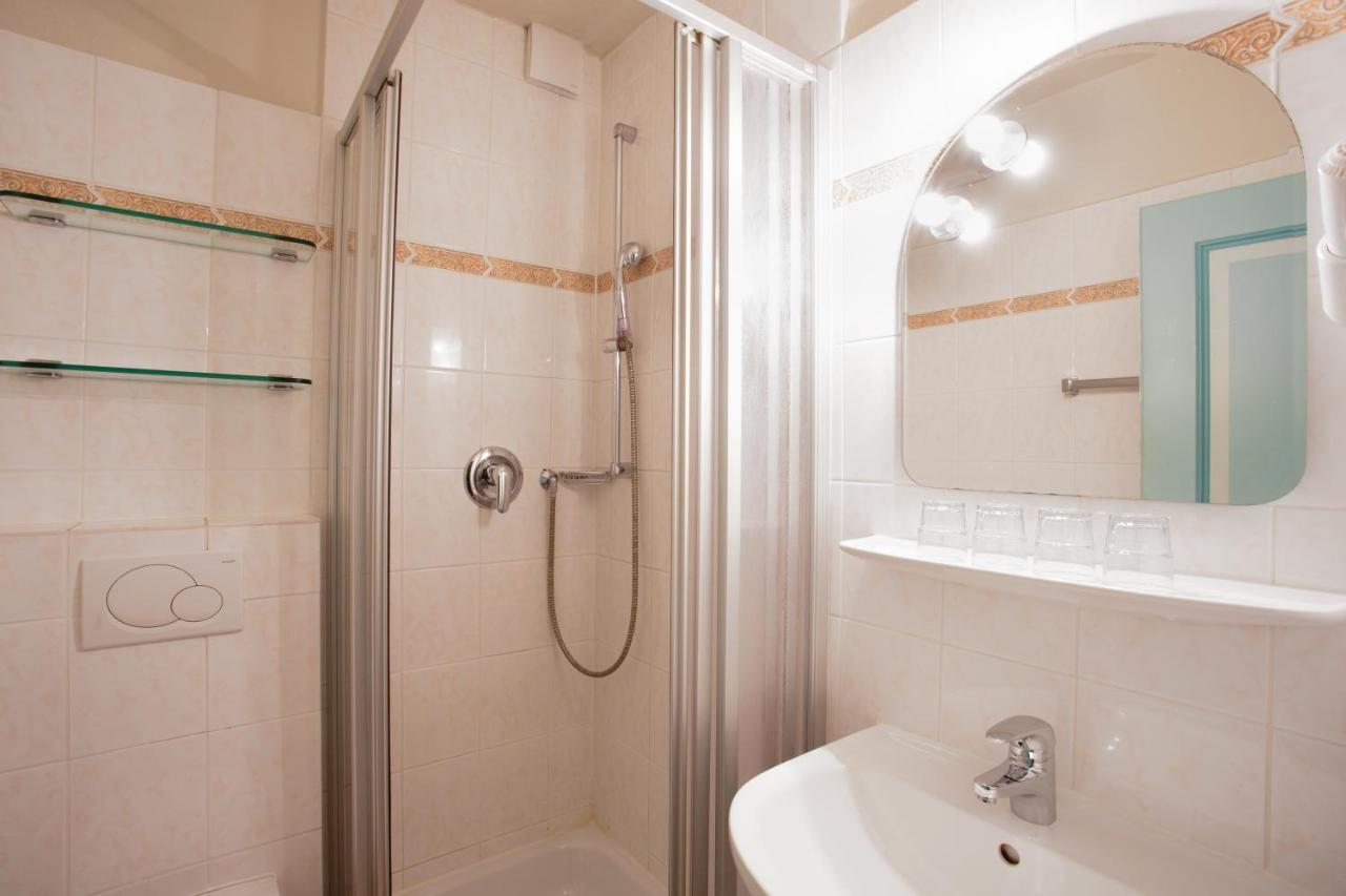Priel-Hues Apartment List Luaran gambar